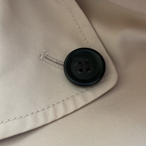 Coach Jacket - Picture 4 of 11